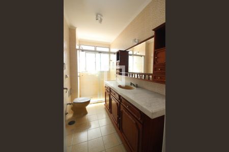 Apartamento à venda com 280m², 4 quartos e 1 vagaBanheiro da Suíte 2