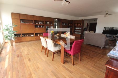 Apartamento à venda com 280m², 4 quartos e 1 vagaSala de Jantar