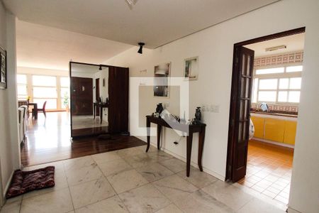 Hall de entrada de apartamento à venda com 4 quartos, 280m² em Farroupilha, Porto Alegre