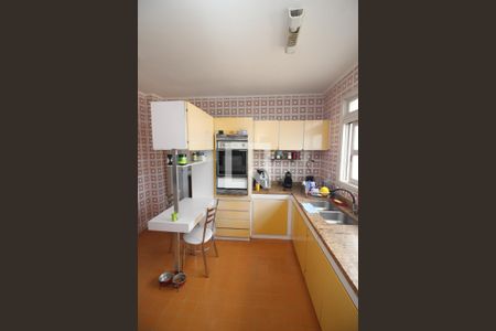 Apartamento à venda com 280m², 4 quartos e 1 vagaCozinha