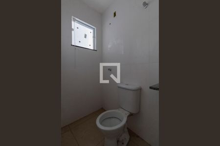 Banheiro Suíte 1 de casa de condomínio para alugar com 2 quartos, 100m² em Jardim Maringa, São Paulo