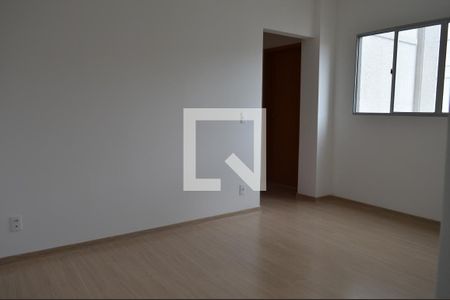 Sala de apartamento para alugar com 2 quartos, 50m² em Nacional, Contagem