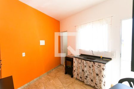 Cozinha de casa para alugar com 1 quarto, 82m² em Jardim Maria Duarte, São Paulo