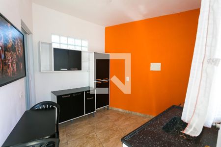 Cozinha de casa para alugar com 1 quarto, 82m² em Jardim Maria Duarte, São Paulo