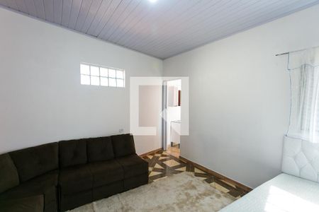 Sala/Quarto de casa para alugar com 1 quarto, 82m² em Jardim Maria Duarte, São Paulo