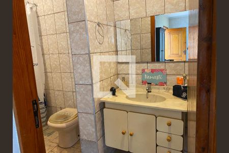 Casa para alugar com 210m², 3 quartos e 3 vagasBanheiro