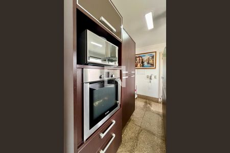 Apartamento à venda com 290m², 4 quartos e 4 vagasCozinha