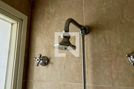 Apartamento à venda com 290m², 4 quartos e 4 vagasBanheiro da Suíte 2