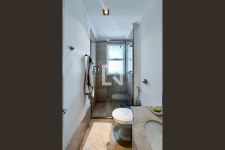 Apartamento à venda com 290m², 4 quartos e 4 vagasBanheiro da Suíte 2