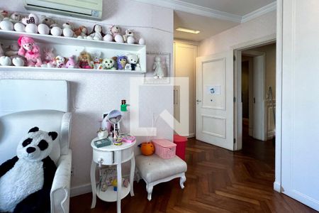 Apartamento à venda com 290m², 4 quartos e 4 vagasSuíte 2