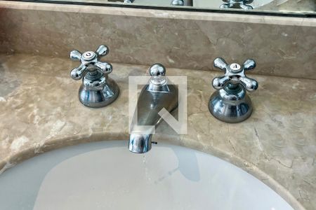 Apartamento à venda com 290m², 4 quartos e 4 vagasBanheiro da Suíte 3