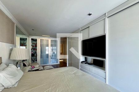 Apartamento à venda com 290m², 4 quartos e 4 vagasSuíte 4