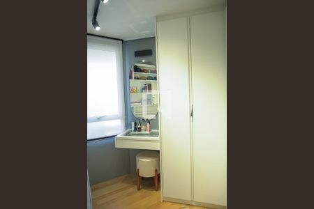 Apartamento à venda com 104m², 1 quarto e 2 vagas Apartamento à venda com 104m², 1 quarto e 2 vagasCloset