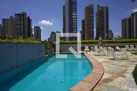 Apartamento à venda com 104m², 1 quarto e 2 vagas Apartamento à venda com 104m², 1 quarto e 2 vagasPiscina