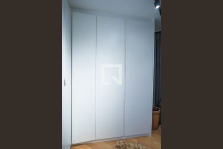 Apartamento à venda com 104m², 1 quarto e 2 vagas Apartamento à venda com 104m², 1 quarto e 2 vagasCloset