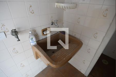 Casa à venda com 100m², 3 quartos e sem vagaÁrea de Serviço