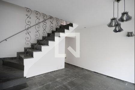 Sala de casa à venda com 3 quartos, 100m² em Vila São José, São Paulo