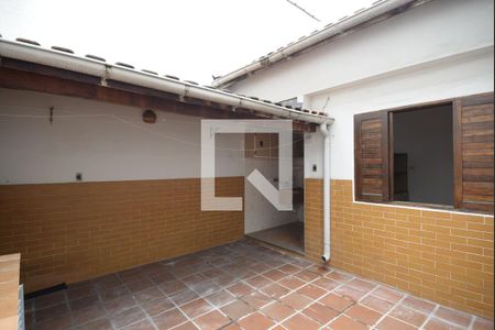 Casa à venda com 100m², 3 quartos e sem vagaQuintal