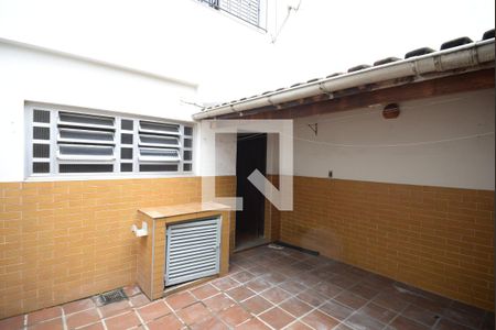 Casa à venda com 100m², 3 quartos e sem vagaQuintal