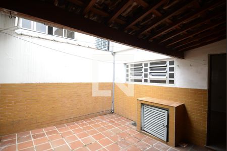 Casa à venda com 100m², 3 quartos e sem vagaQuintal