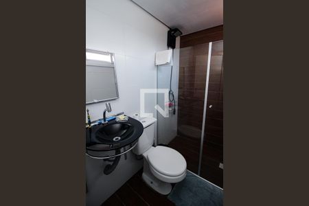 Casa à venda com 200m², 3 quartos e 3 vagasBanheiro da Suíte 2