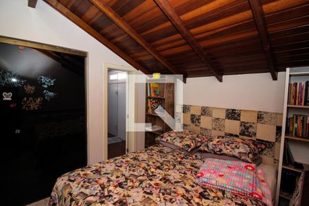 Casa à venda com 200m², 3 quartos e 3 vagasSuíte 2