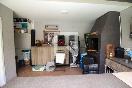 Casa à venda com 200m², 3 quartos e 3 vagasÁrea de Serviço