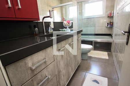 Casa à venda com 200m², 3 quartos e 3 vagasBanheiro da Suíte 1