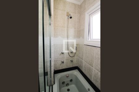 Casa à venda com 200m², 3 quartos e 3 vagasBanheiro da Suíte 1