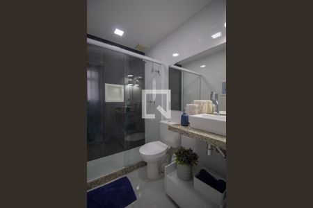 Apartamento para alugar com 220m², 3 quartos e 3 vagas Apartamento para alugar com 220m², 3 quartos e 3 vagasBanheiro Social