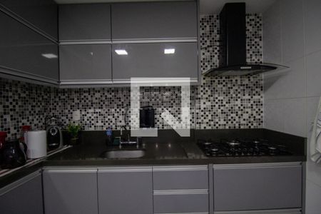 Apartamento para alugar com 220m², 3 quartos e 3 vagas Apartamento para alugar com 220m², 3 quartos e 3 vagasCozinha e Área de Serviço