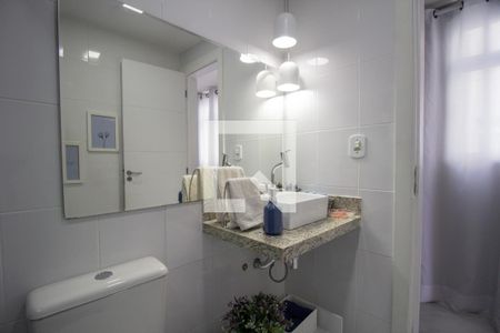 Apartamento para alugar com 220m², 3 quartos e 3 vagas Apartamento para alugar com 220m², 3 quartos e 3 vagasBanheiro Social
