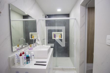 Apartamento para alugar com 220m², 3 quartos e 3 vagas Apartamento para alugar com 220m², 3 quartos e 3 vagasBanheiro da Suíte 2