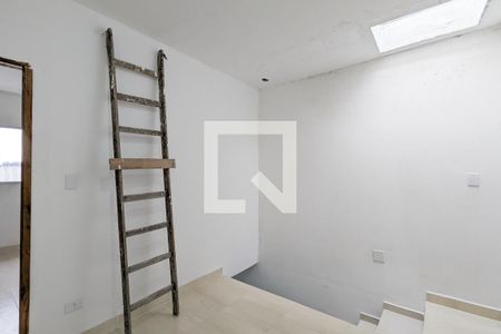 Casa à venda com 86m², 2 quartos e 1 vaga Casa à venda com 86m², 2 quartos e 1 vagaHall das suítes