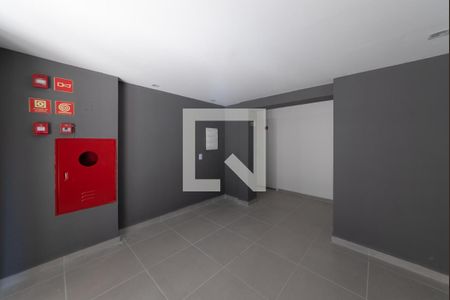 Apartamento à venda com 31m², 2 quartos e sem vaga Apartamento à venda com 31m², 2 quartos e sem vagaHall Social