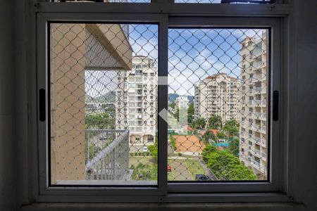 Apartamento à venda com 64m², 2 quartos e 1 vagaÁrea de Serviço Janela