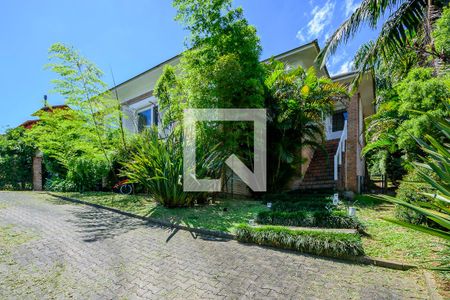 Casa de condomínio à venda com 280m², 3 quartos e 4 vagasFachada