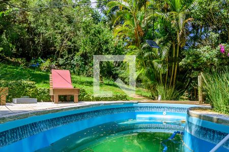 Casa de condomínio à venda com 280m², 3 quartos e 4 vagasPiscina