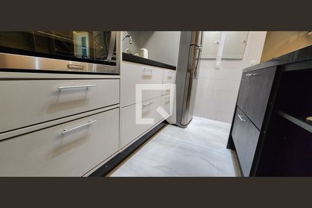 Apartamento para alugar com 96m², 2 quartos e 2 vagasCozinha - Armários