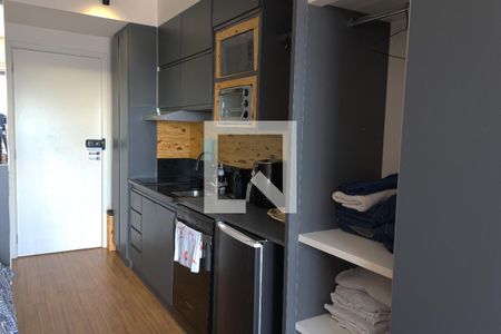 Cozinha de kitnet/studio para alugar com 1 quarto, 27m² em Pinheiros, São Paulo
