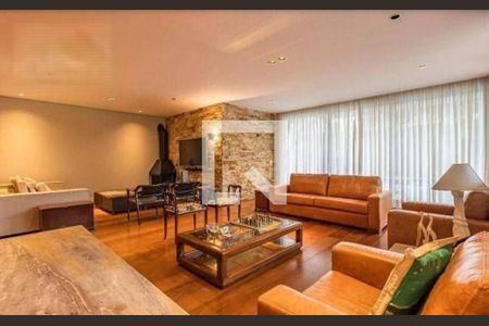 Casa à venda com 4 quartos, 800m² em Alphaville Residencial Dois, Barueri