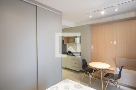 Quarto de kitnet/studio para alugar com 1 quarto, 27m² em Vila Buarque, São Paulo