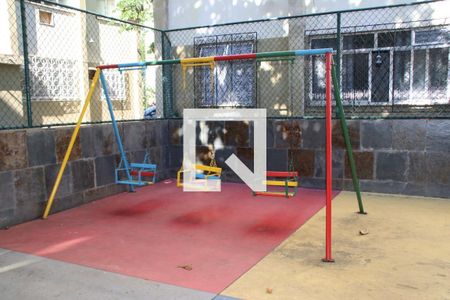 Apartamento para alugar com 55m², 2 quartos e 1 vaga Apartamento para alugar com 55m², 2 quartos e 1 vagaÁrea comum - Playground