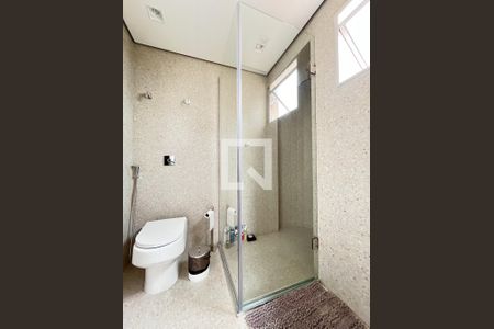 Apartamento à venda com 100m², 1 quarto e 2 vagasBanheiro da Suíte