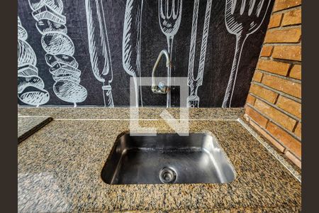 Apartamento para alugar com 200m², 4 quartos e 2 vagassacada