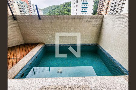 Apartamento para alugar com 200m², 4 quartos e 2 vagassacada