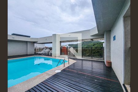 Apartamento para alugar com 200m², 4 quartos e 2 vagasÁrea comum - Piscina