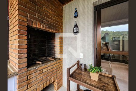 Apartamento para alugar com 200m², 4 quartos e 2 vagassacada