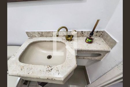 Apartamento para alugar com 200m², 4 quartos e 2 vagaslavabo
