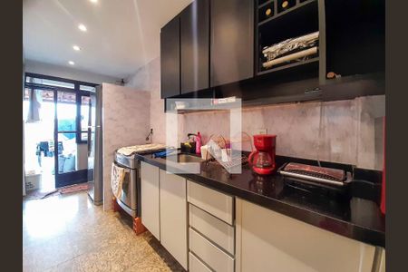 Cozinha de apartamento à venda com 3 quartos, 210m² em Barra da Tijuca, Rio de Janeiro